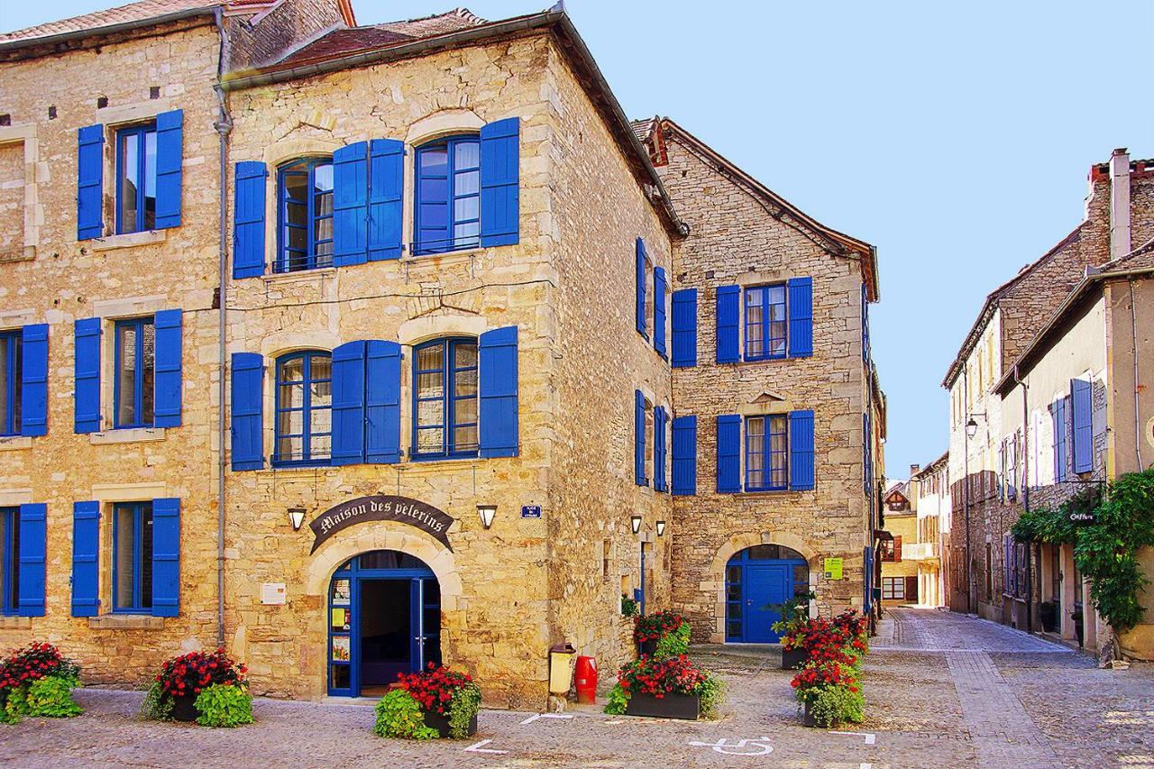 Gite La Maison Des Pelerins Villeneuve-d'Aveyron Bagian luar foto