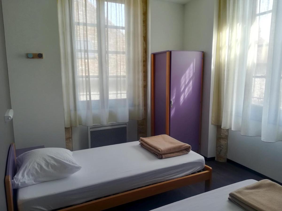 Gite La Maison Des Pelerins Villeneuve-d'Aveyron Bagian luar foto